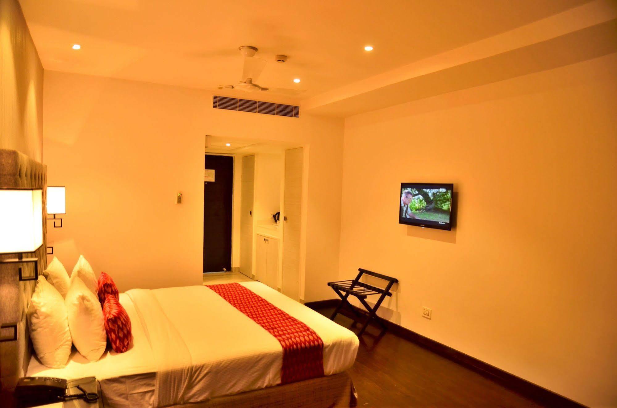Hotel Deccan Serai, Hitec City, Haydarabad Dış mekan fotoğraf